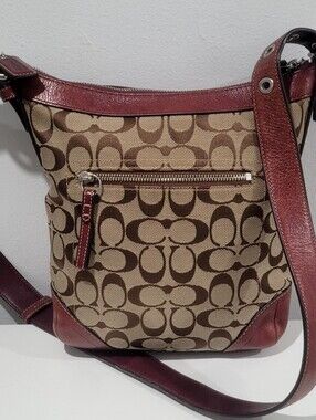 Coach Signature Canvas Crossbody Bag in Brown/Tan Great Cond
